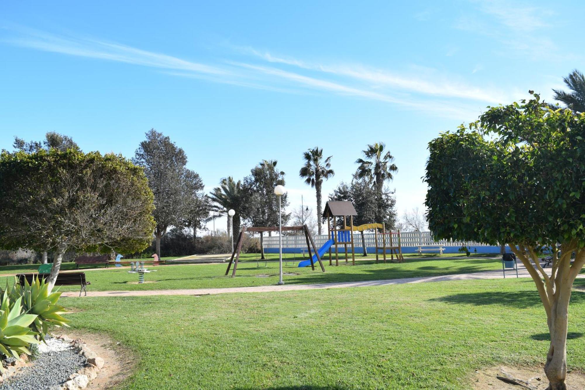Luxurious Spacious Three Bedroom Apartment On Beachfront Almerimar Exteriér fotografie
